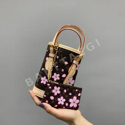 루이비통 벚꽃 미니 물통 가방 M13417
