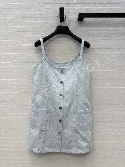 샤넬 자수 데님 서스펜더 여성 원피스 136800