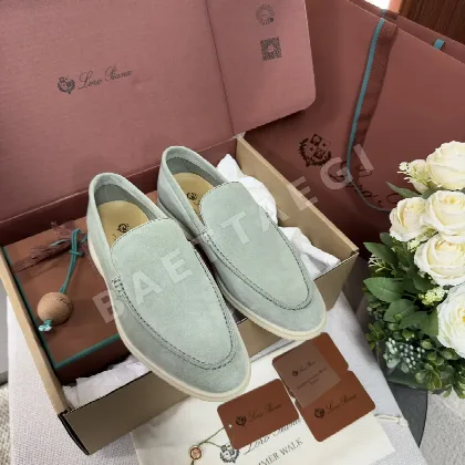 로로피아나 남성용 화이트 송아지가죽 로퍼 93748