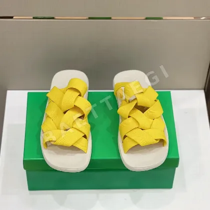 보테가베네타 뉴우븐 남성 슬리퍼 152452