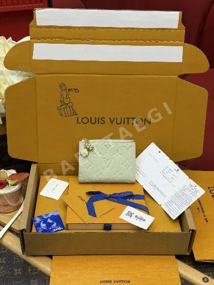 루이비통 뉴 포트폴리오 노아 컴팩트 반지갑 137286