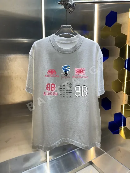 발렌시아가 워시드 크루넥 반팔 티셔츠 88669