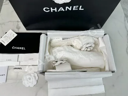 샤넬 까멜리아 화이트 슬리퍼 3353