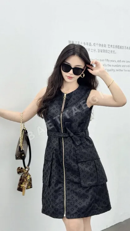 루이비통 자카드 벨트 지퍼 원피스 114722