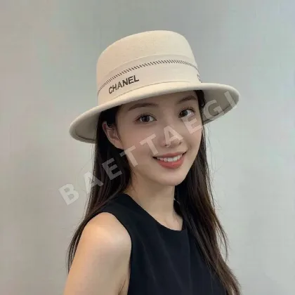 샤넬 캐시미어 플랫탑 모자 185427