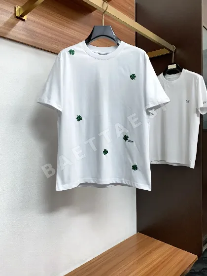 디올 네잎크로버 반팔 23476
