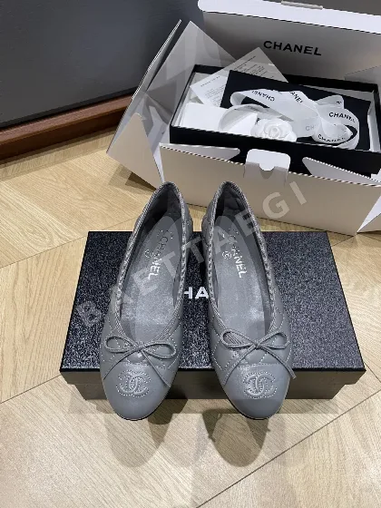 샤넬 클래식 보우 발레 플랫 슈즈 95268