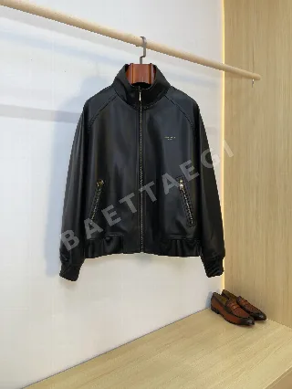 루이비통 LV 브라이트레드 가죽 스탠드카라 자켓 198089