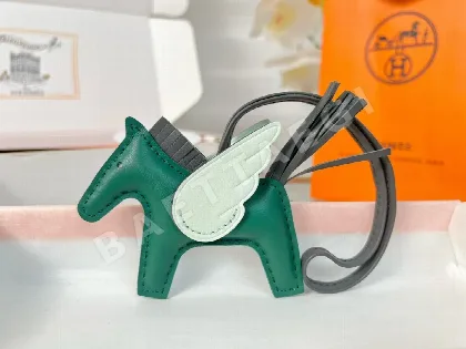 에르메스 페가수스 램스킨 키링 124365