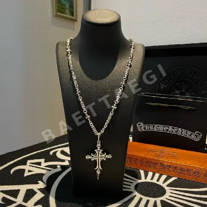 크롬하츠 크로스 스컬 플라워 목걸이 62672