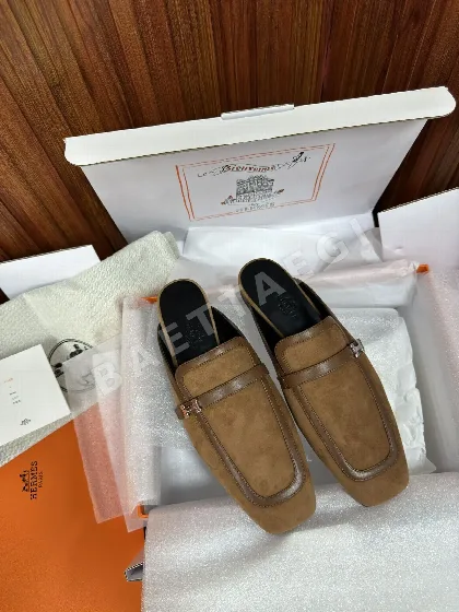 에르메스 그루피 스웨이드 스퀘어토 뮬 94002
