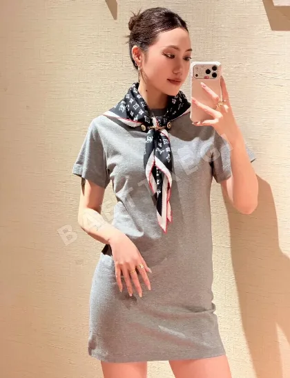 루이비통 모노그램 스카프 포인트 여성 원피스