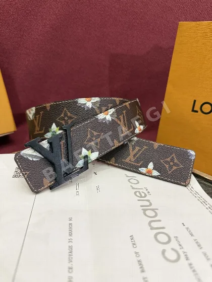 루이비통 LV 이니셜 모노그램 플라워 리버시블 벨트 57740