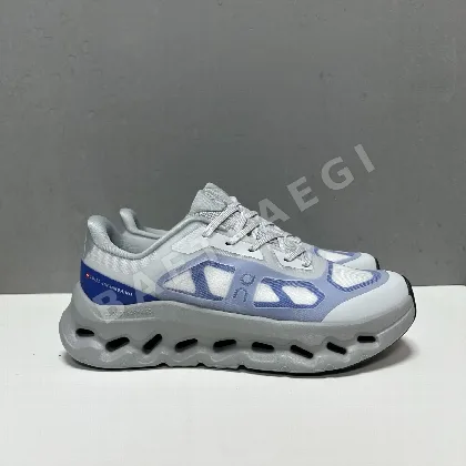 ON 신발 157687 Sneakers
