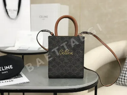 셀린느 미니 자수 모노그램 토트백 86475
