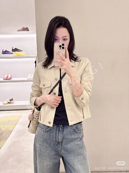 로에베 레트로 모던 여성 자켓 154092