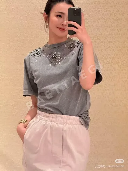 루이비통 라인스톤 장식 여성 반팔 티셔츠 52050