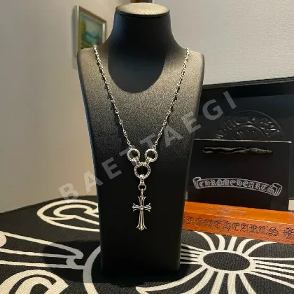 크롬하츠 스리 링 크로스 펜던트 목걸이 62803