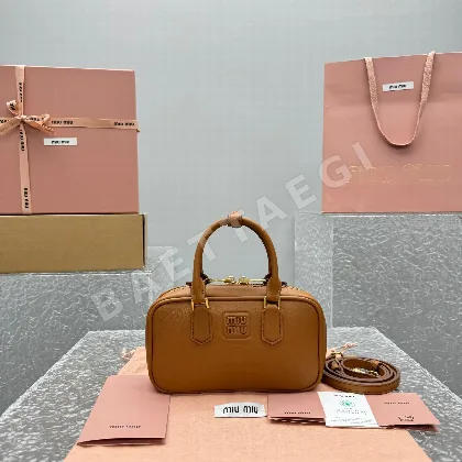 미우미우 미니 볼링백 68394