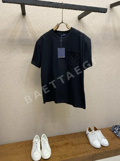 루이비통 LV 엠보스 크루넥 반팔 티셔츠 156040