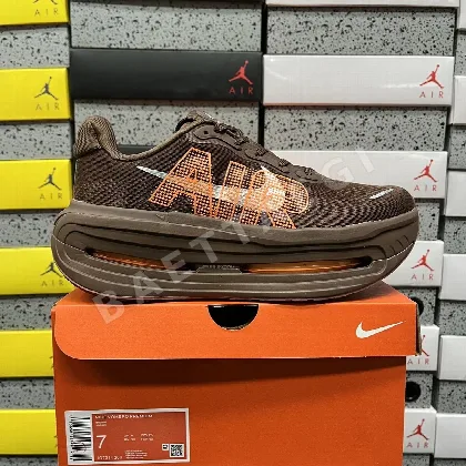 나이키 [5A] 보메로 프리미엄 IQ7314-200 201707 Nike Vomero Premium Renegade