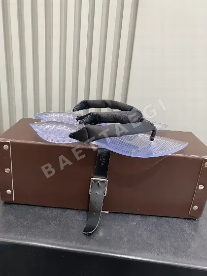 알라이아 크리스탈 투명 플립플롭 121346