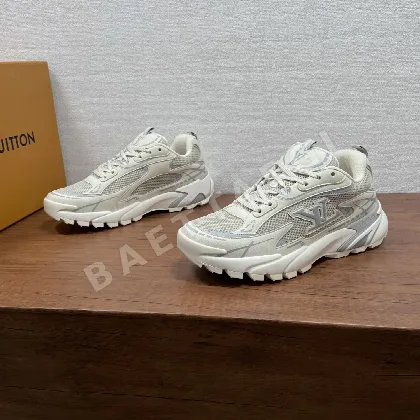 루이비통 타크틱 러너 남성 스니커즈 80173