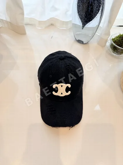 셀린느 데미지 가공 야구모자 84141