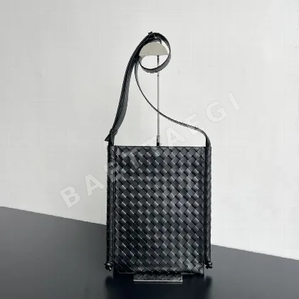 보테가베네타 776204