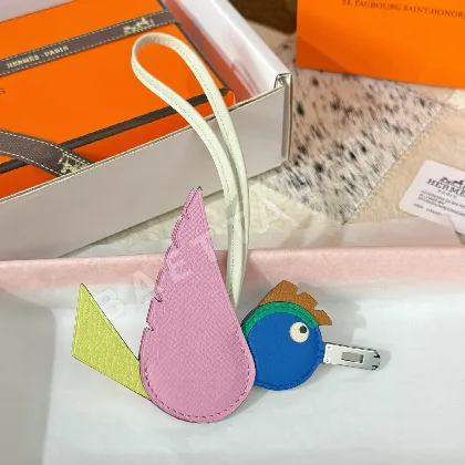 에르메스 버드 참 키링 124416