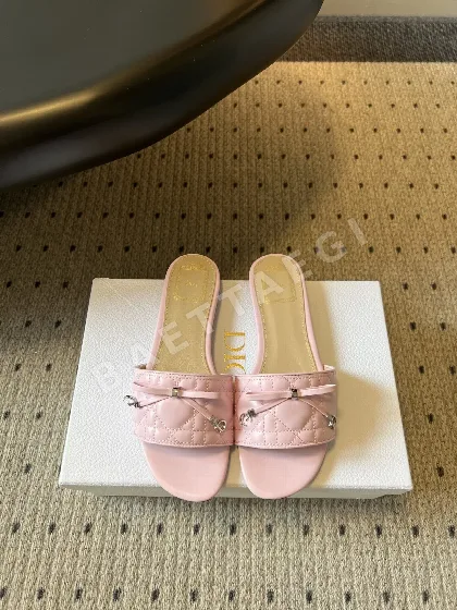 디올 카나쥬 보우 샌달 108181