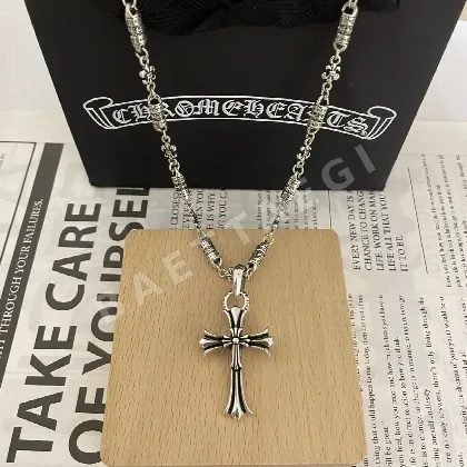 크롬하츠 클래식 레트로 크로스 펜던트 목걸이 127060