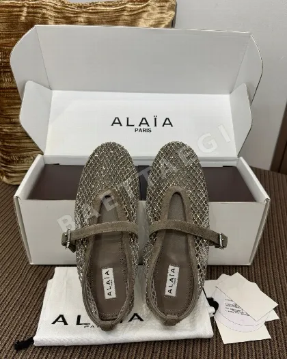 알라이아 신발 42418