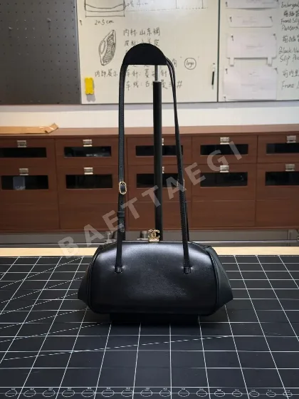 샤넬 26a 원숄더 블랙 가방 143517