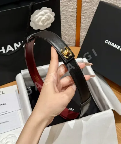 샤넬 가죽 회전식 더블 C 버클 벨트 177311