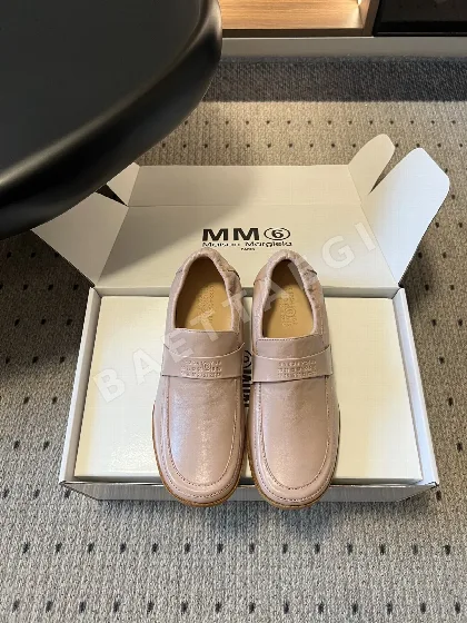 마르지엘라 레트로 슬립온 로퍼 95526