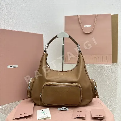 미우미우 카라멜 송아지가죽 바이크 백 68099