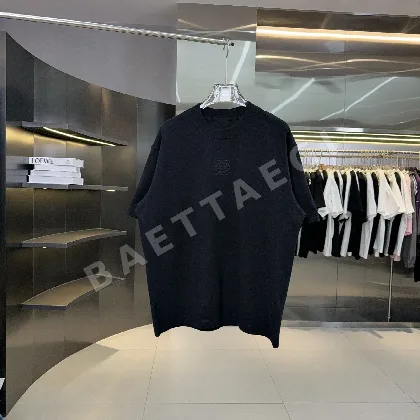 로에베 퍼 트림 자수 크루넥 반팔 티셔츠 48429