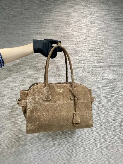 프라다 내추럴 레더 토트백 1BG538