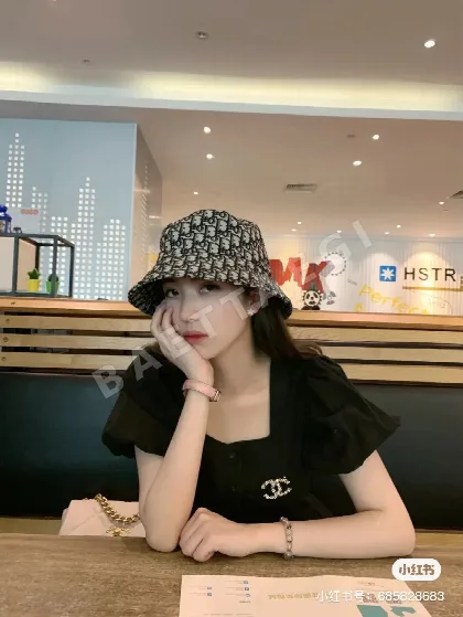 디올 모노그램 소형 피셔맨 해트 모자 78621