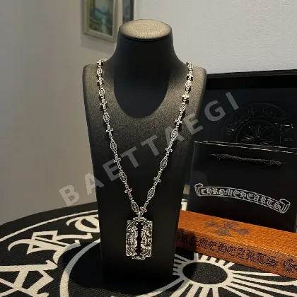 크롬하츠 클래식 크로스 스퀘어 펜던트 목걸이 125512