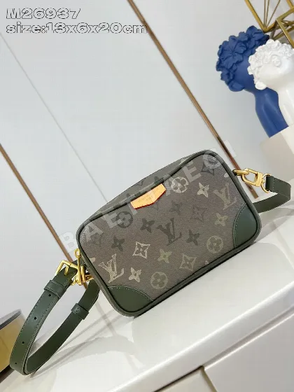 루이비통 M26937 그린 핸드백 미니 모노그램