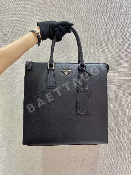 프라다 블랙 크로스그레인 소가죽 토트백 188797