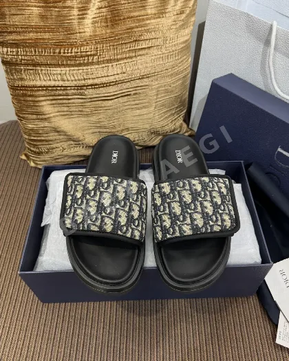 디올 모노그램 남성용 캐주얼 슬리퍼 102380