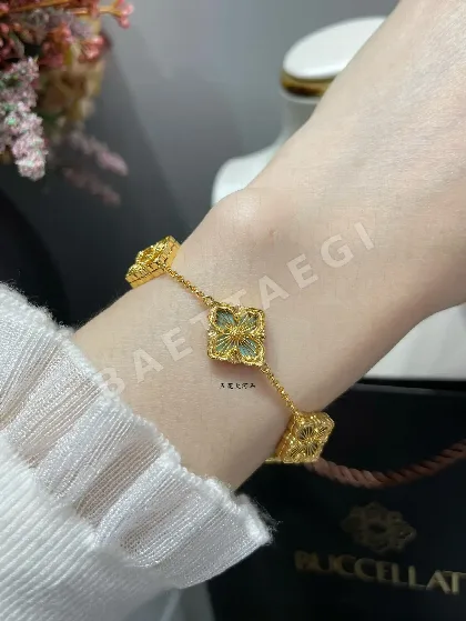 부첼라티 파이브 플라워 아마조나이트 팔찌 64273