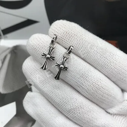 크롬하츠 크로스 귀걸이 124656