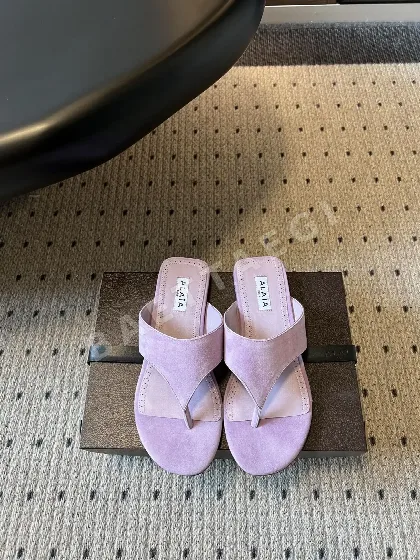 알라이아 플랫 샌들 121370