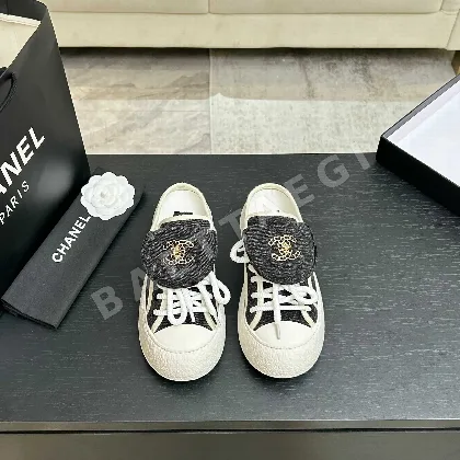 샤넬 캐주얼 슬립온 신발 104886
