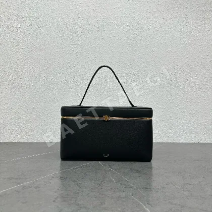 셀린느 렉탱글 서플 카프스킨 블랙 123702