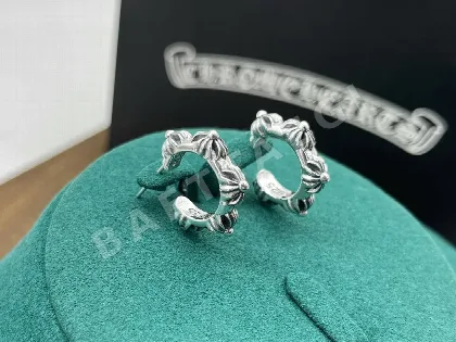 크롬하츠 크로스 귀걸이 124527